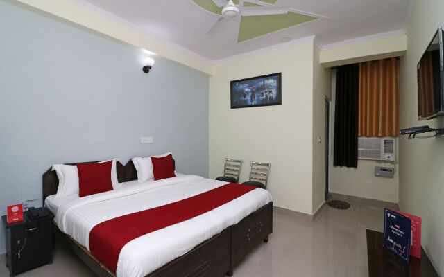 OYO Flagship 10045 Hotel Pearl Residency