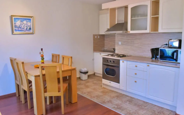 Bojur & Bojurland Apartment Complex