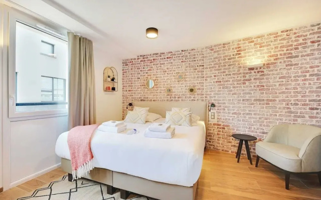 Cosy Studio With Rooftop and A/C - 2P - Vanves