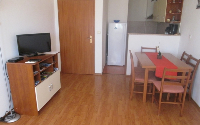 Apartment Danijela - 200 m from beach: Nina  Kastel Stafilic, Riviera Split