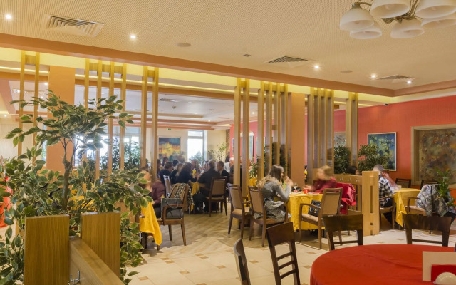 Hotel Lirak