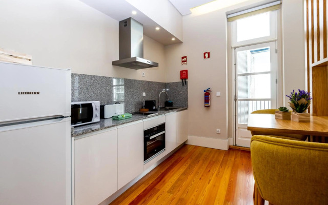 Mouzinho 129 - Medronheiro & Oliveira