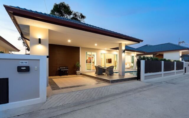 Luxury Pool Villa A18