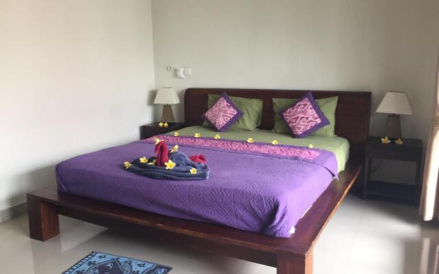 Merthayasa Bungalow 2