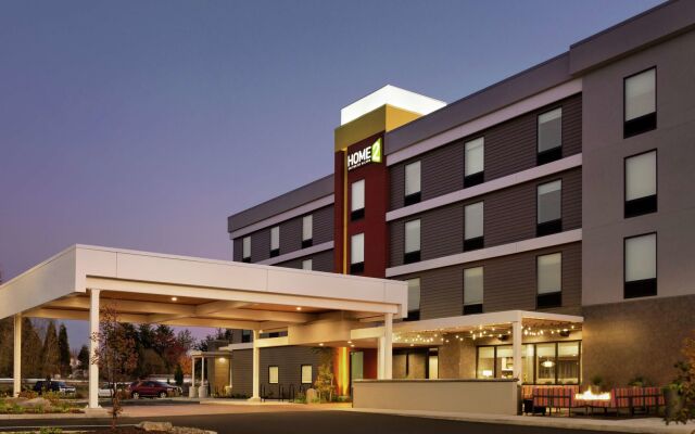 Home2 Suites by Hilton Portland Airport OR