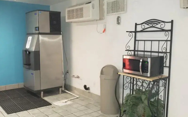 Motel 6 Green River, UT