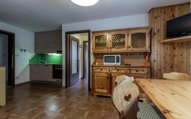 GIROMETTI, two-room apartment. (022036-AT-054584)-400 GIROMETTI