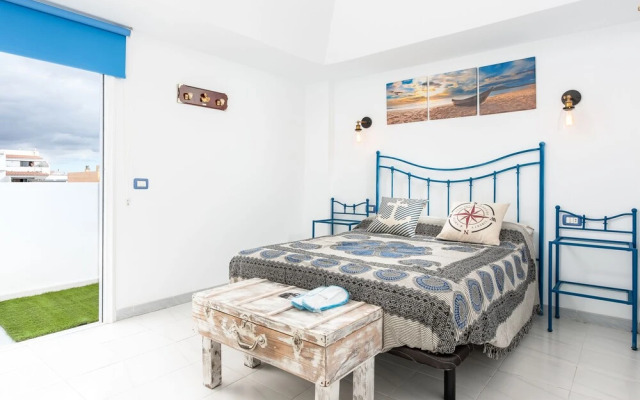 Nautical Loft *Beachfront *Terraces *Parking