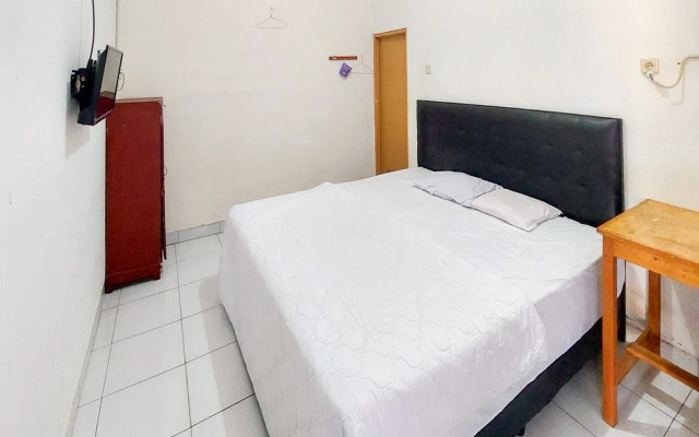 Pondok Gede Dkost Syariah Mitra RedDoorz