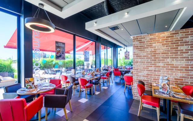 Kyriad Prestige Amiens Poulainville - Hotel and Spa
