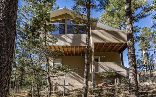 Treetop - Two Bedroom Cabin