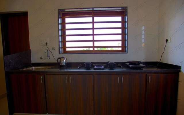 Daze Off Studio House