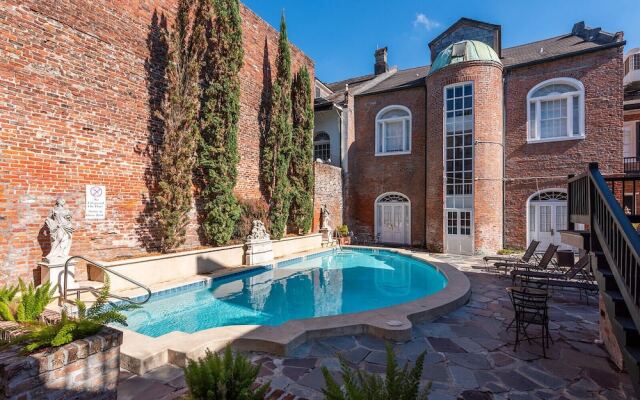 The Manor on St. Philip