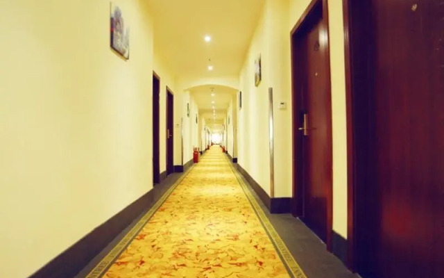 GreenTree Inn
