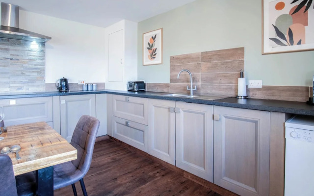 The Beacon - 3 Bed - Ludchurch