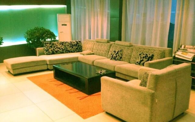 Xinyang Tianyi Express Hotel