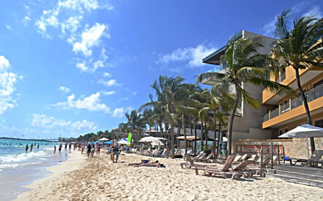 El Faro Beachfront Penthouse
