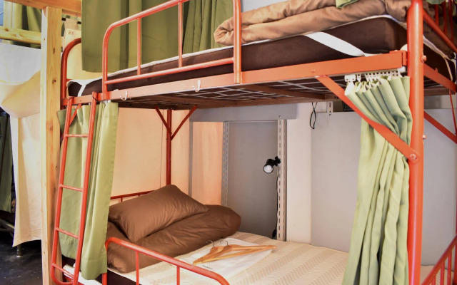 IRORI Nihonbashi Hostel and Kitchen