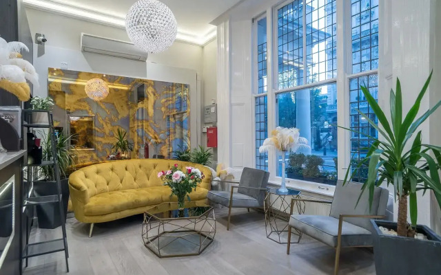 Hyde Park Executive Apartments