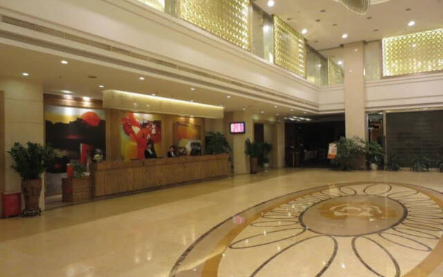 Fenghua Flourishing Hotel