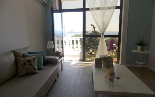 Amarilis Luxury Apartment