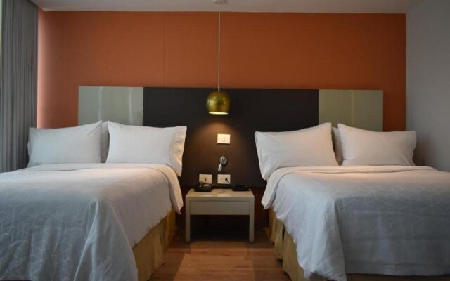 Holiday Inn Express And Suites Medellin