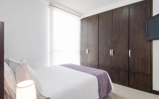 Travelers Atlantis Suites