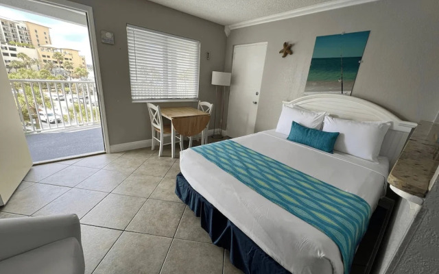 Pelican Pointe Clearwater Beach Hotel