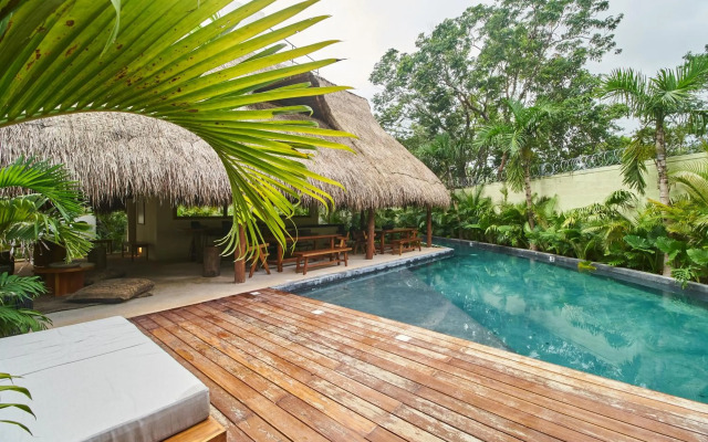 Luxury 3 Bedroom Retreat & Private Pool in Aldea Zama