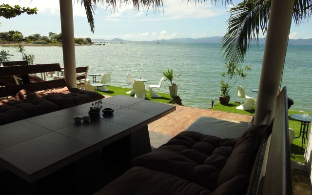 La Casa Tropicana by Cospace