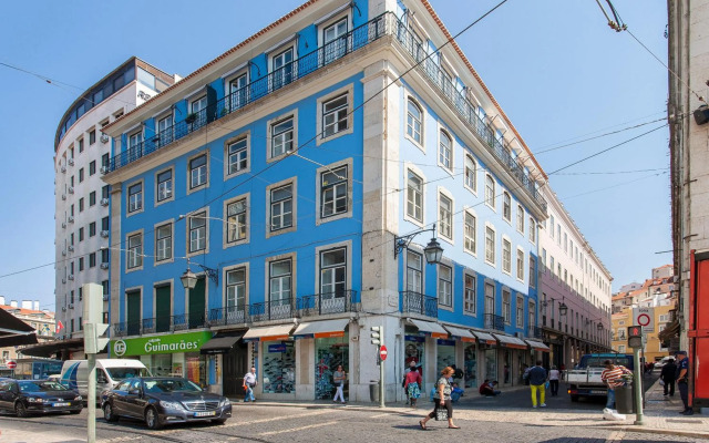 ALTIDO Deluxe 3BR Apt with workspace by Figueira Sq and Rossio subway