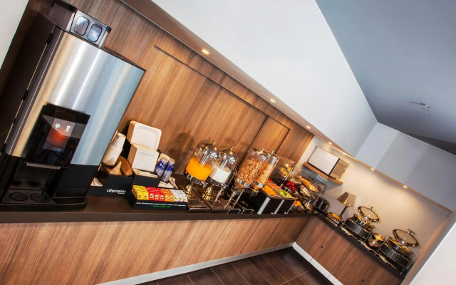 City Express Plus by Marriott Cabo San Lucas
