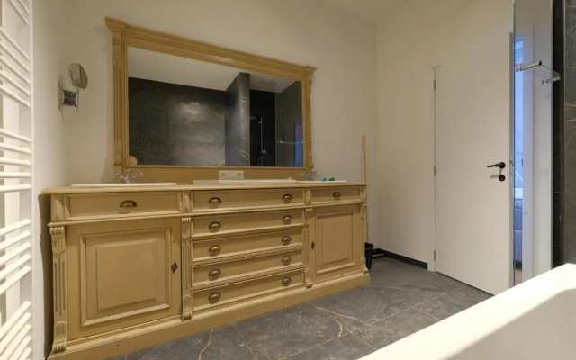 La Maison de la Duchesse de la Vallière - Parking privé gratuit