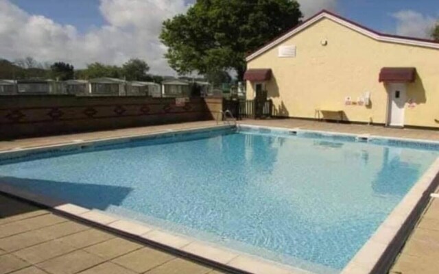 Cozy 2 Bedroom Lodge in Sandown, Isle of Wight