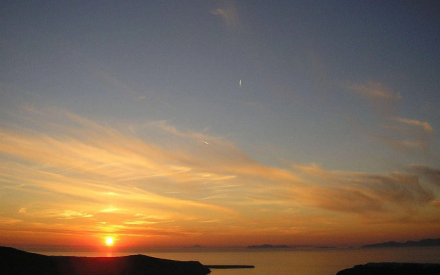 Irida Santorini