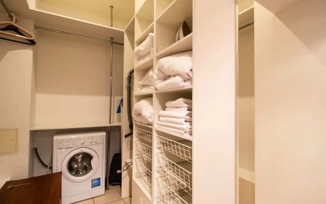 Kopernika Srodmiescie Apartment