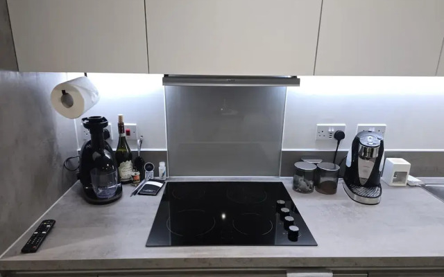 Luxurious 2-bed Haven in the Heart of Barking