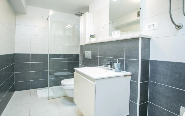 Garden Apartment Hotel