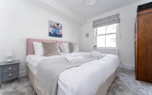 Host Stay Centurion House