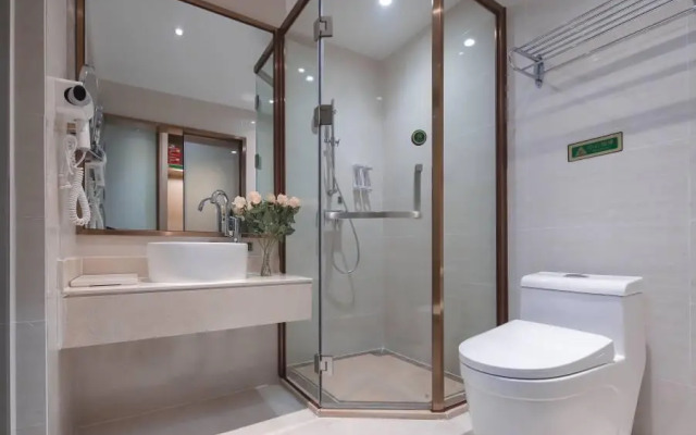 Vienna Hotel Chongqing Shapingba Sanxia Square