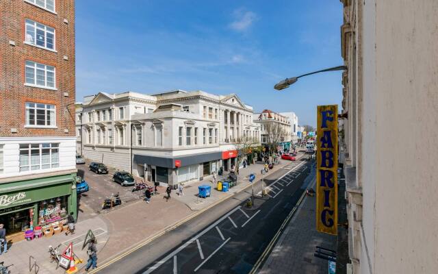 Central Brighton Few Steps Away From Ba I360