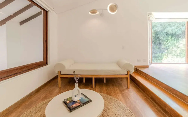 w Incredible 5BR House w Jacuzzi in El Poblado