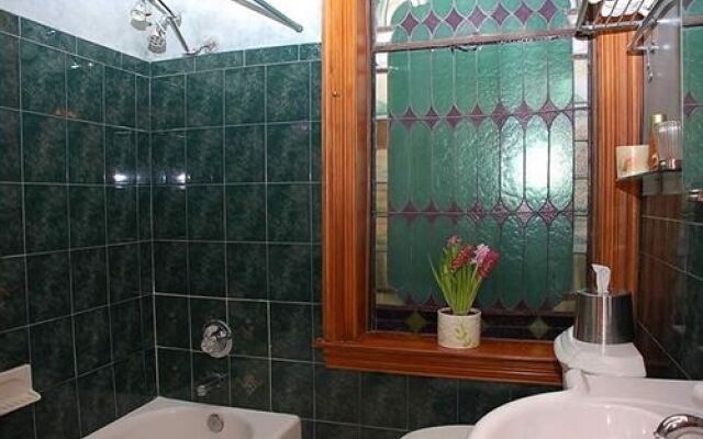 Mount Vernon Square Bed and Breakfast