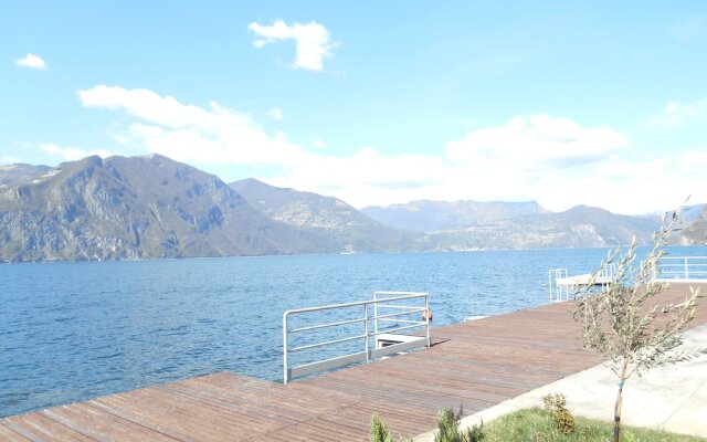 Direttamente Al lago