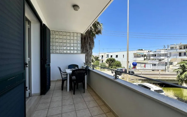 App Lungolago 3 Places Near the Beach