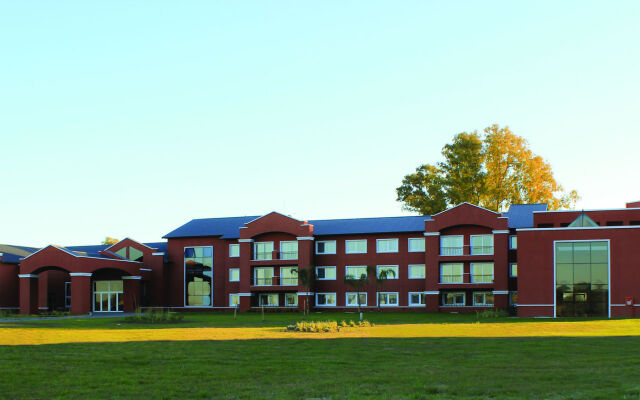 Howard Johnson by Wyndham Ezeiza Convention Center