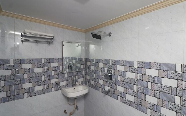 Capital O 30380 Kiaara Stay