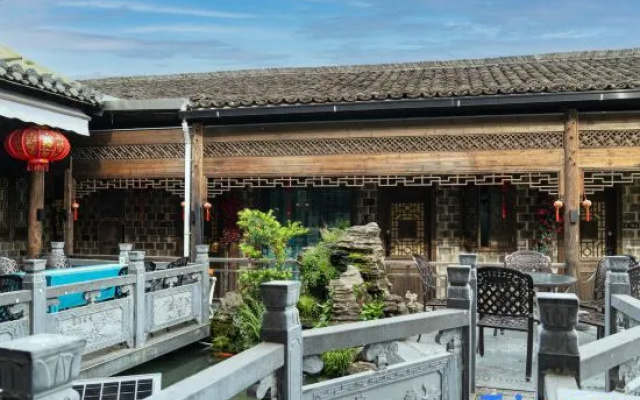 Hongcun Li · Qinghe MIRACLE · WONDERLAND Leisure Courtyard Mountain View Resort Chinese Inn – Outside – Huangshan
