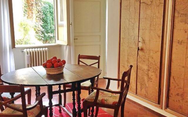 Old Bridge Apartment