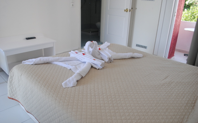 Summer Dream Hotel